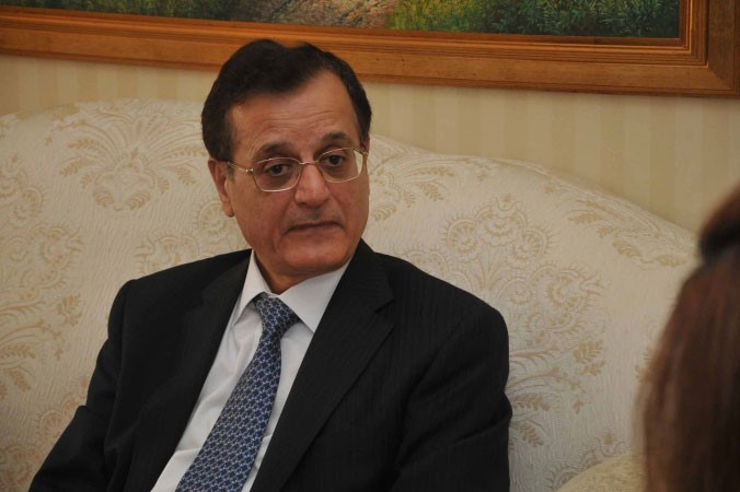 الوزير عدنان منصور ﻿