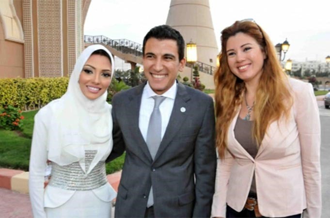 بالصور.. نادية مصطفى تحتفل بعقد قران ابنتها المحجّبة