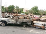 مجموعة من السيارات المحروقة في ساحة مخفر الصليبخات﻿