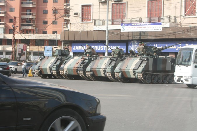 انتشار الجيش اللبناني في ساحة النور بطرابلس محمود الطويل 