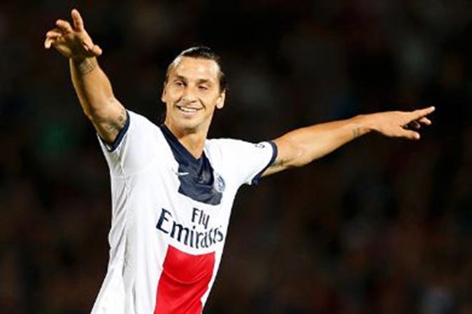 تصريح خطير .. إبراهيموفيتش يفقد عقله ويصف نفسه بـ «الرب»