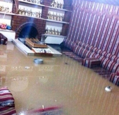 المياه غمرت ديوانية احد المواطنين في منطقة صباح الناصر﻿