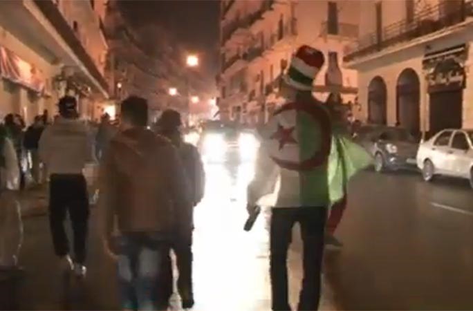 بالفيديو.. هكذا انفجرت الفرحة المونديالية الجزائرية