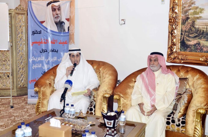 دعبدالله النفيسي ود شبيب الزعبي خلال الندوة