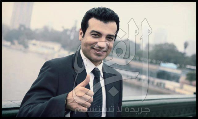 بالفيديو.. فضيحة طرد إيهاب توفيق من حفل خيري بسبب أوبريت "تسلم الأيادي"