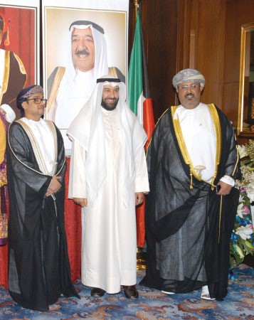 دعلي العمير مهنئا