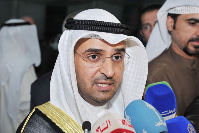 د نايف الحجرف متحدثا على هامش الحفل
