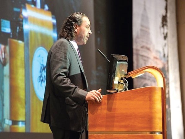  رئيس اتحاد اللجان الاولمبية الوطنية انوك ورئيس المجلس الاولمبي الاسيوي الشيخ احمد الفهد يلقي كلمته في روما 