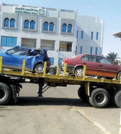 رفع عدد من السيارات المخالفة﻿