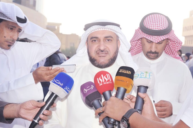 النائب السابق دمحمد الكندري يتحدث لوسائل الاعلام