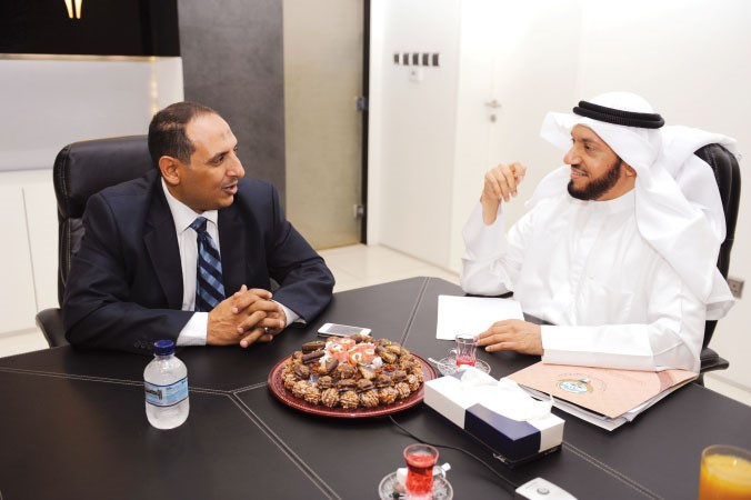 وليد الشعيب خلال اللقاء مع الزميل اسامة ابوالسعود 	سالم الشمري﻿
