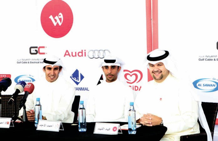 احمد الماجد واحمد المضف وفهد الفهد خلال المؤتمر الصحافي﻿