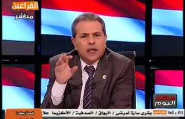 بالفيديو.. توفيق عكاشة لمشاهديه: "قولوا ورايا.. البلد داخلة على مصيبة سودا" 