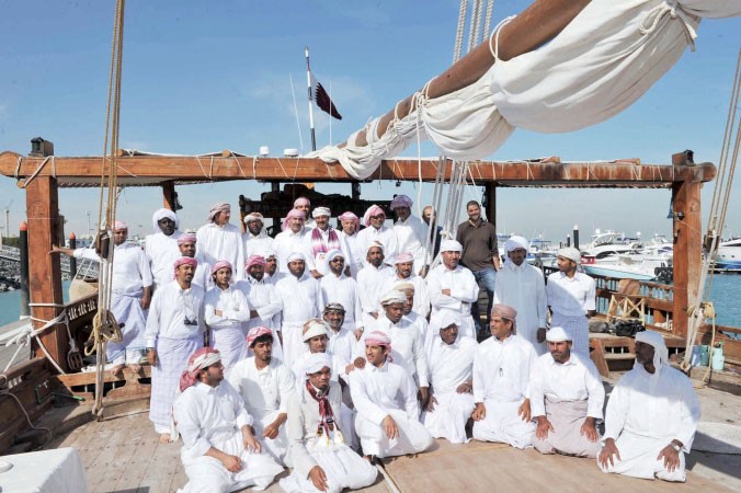 صورة جماعية لطاقم السفينة﻿