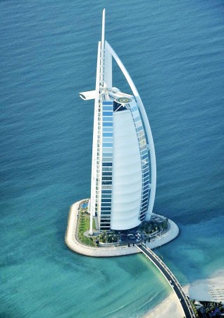 الفنادق الاماراتية كامل العدد 100 ٪