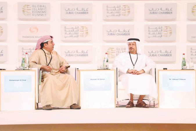  محمد العمر متحدثا في القمة العالمية للاقتصاد الاسلامي ﻿