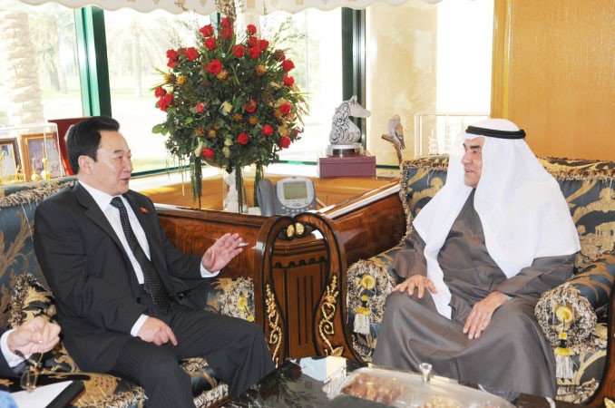 مجاسم البدر مستقبلا السفير الكوري سواتشانغ سيك﻿