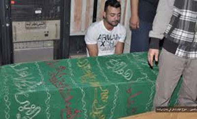 بالصور.. انهيار هيثم شاكر في جنازة والدته