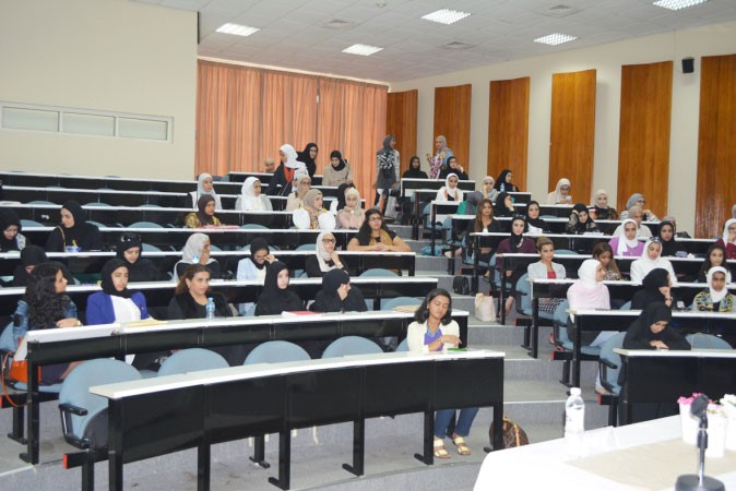 احدى الندوات ضمن الاسبوع الصحي﻿