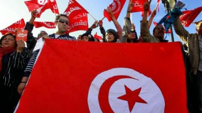 تونس:إصابة أكثر من 50 شرطياً خلال مواجهات مع متظاهرين في سليانة