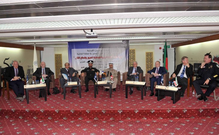 المتحدثون في الحلقة النقاشية﻿