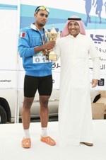 الهاجري مكرما احد الفائزين﻿