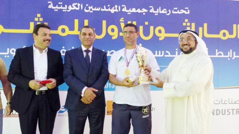 اياد الحمود مكرما الفائز بالماراثون﻿