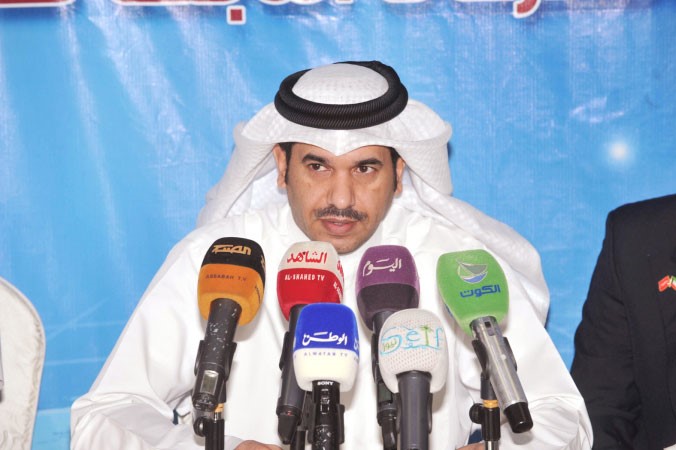 عبدالله الهاجري متحدثا 