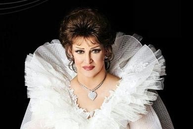 صورة نادرة للراحلة وردة تؤكد عشق الشعب الجزائري لكرة القدم