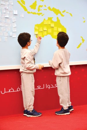 اطفال يصوتون