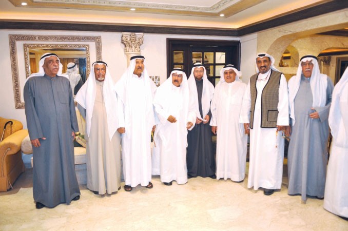 من الحضور