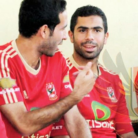نجما الاهلي محمد ابو تريكة واحمد فتحي مرشحان لجائزة افضل لاعب محلي في افريقيا