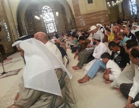 جموع حضرت صلاة الجمعة