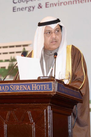 مبارك الخرينج ملقيا كلمته﻿