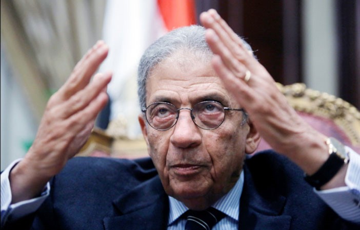  عمرو موسى متحدثا عن الدستور الجديد امس	اب ﻿