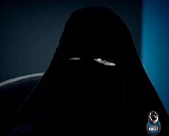بالفيديو.. أسرة تفقد مولودتها قبل 37 عاماً في الرياض .. و"شبهها بالأم" يعيدها إليهم مرة أخرى