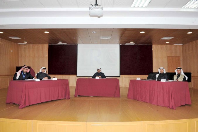 النائب اسامة الطاحوس ووسمي الوسمي خلال المناظرة متين غوزال