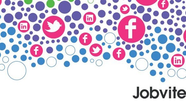 الباحثون عن العمل يلجأون إلى «‏‎فيسبوك» أكثر من «‏‎لينكد إن»