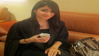 بالصور.. شقيق أسيل عمران يفضح قصر قامتها