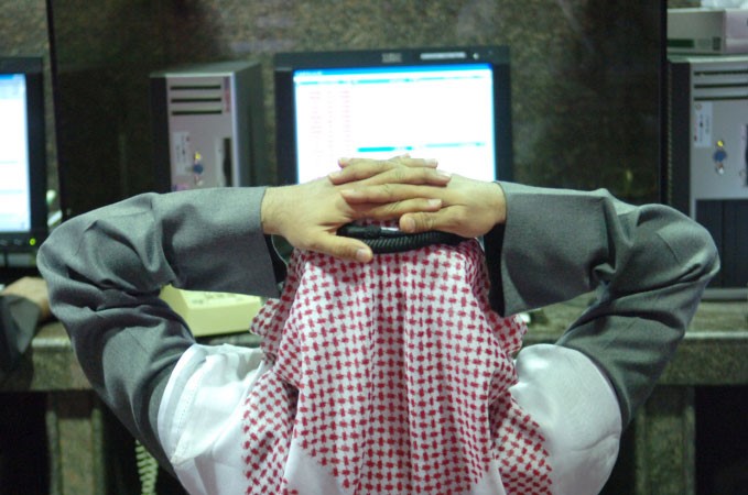 السوق يواجه مأزق ضعف الثقة وتدني السيولة