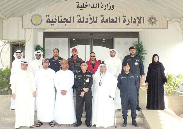 المشاركون في دورة الادلة الجنائية﻿