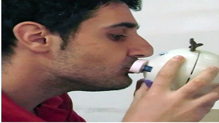 بالفيديو .. جهاز لإرسال القبلات عبر الإنترنت 