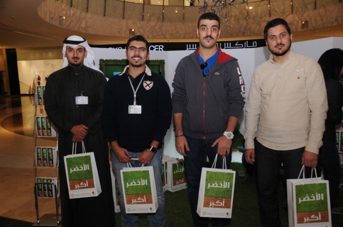 جانب من المشاركين في الحملة ﻿