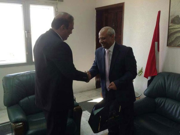 وزير الصحة اليمني د احمد العنسي ود خالد الصالح