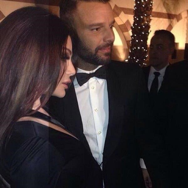 بالصور.. هيفاء وهبي سعيدة لأنها " لطشت " صورة مع حبيب قلبها 