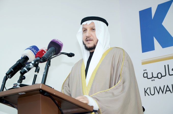 شريدة المعوشرجي متحدثا خلال المؤتمر﻿