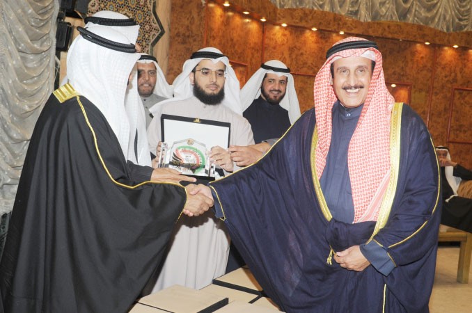 تكريم الشيخ د ابراهيم الدعيج﻿