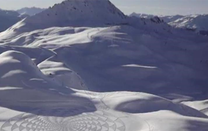 بالفيديو.. لوحات طبيعية رسمتها الثلوج.. وأخرى أبدعتها أنامل فنان