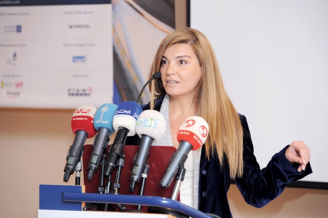 زينة المقدم 