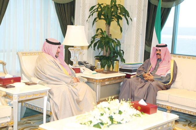 سمو نائب الامير وولي العهد الشيخ نواف الاحمد مستقبلا الشيخ ثامر العلي ﻿